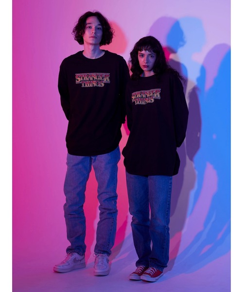 Green　Parks（グリーンパークス）の「【UNISEX】■STRANGER THINGS Fire Logo（Tシャツ/カットソー・レディース・ブラック・FREE）」の2枚目の写真