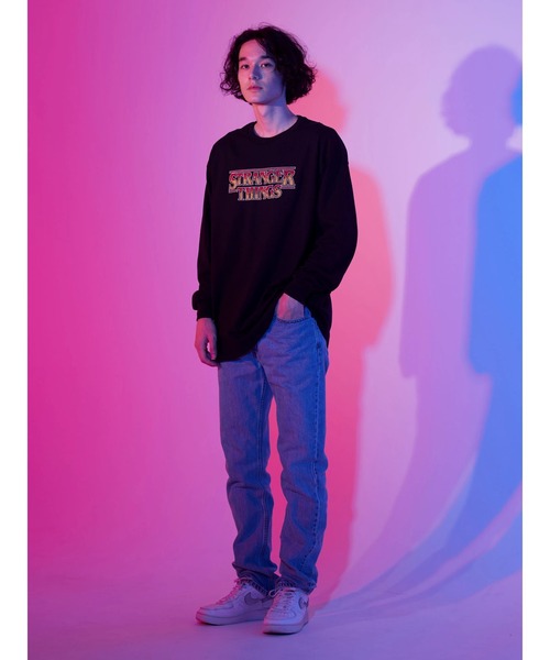 Green　Parks（グリーンパークス）の「【UNISEX】■STRANGER THINGS Fire Logo（Tシャツ/カットソー・レディース・ブラック・FREE）」の4枚目の写真