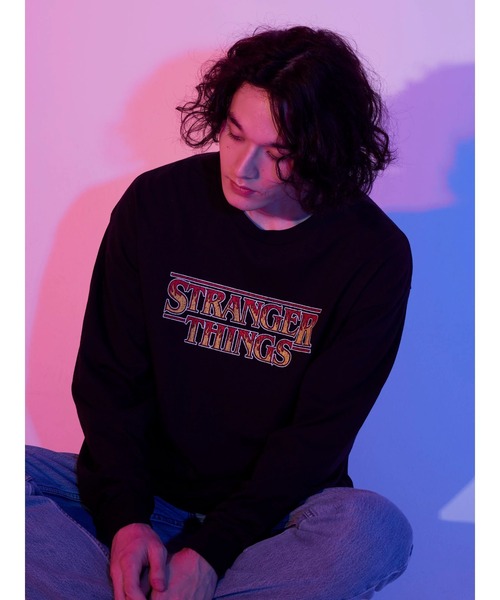 Green　Parks（グリーンパークス）の「【UNISEX】■STRANGER THINGS Fire Logo（Tシャツ/カットソー・レディース・ブラック・FREE）」の3枚目の写真