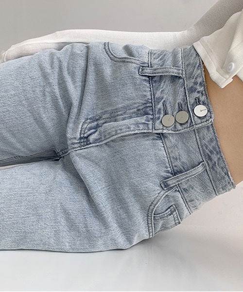 gossip！ロサンゼルス（ゴシップロサンゼルス）の「ハイウエスト レトロデニムパンツ（デニムパンツ・レディース・ライトブルー・S/M/L）」の7枚目の写真