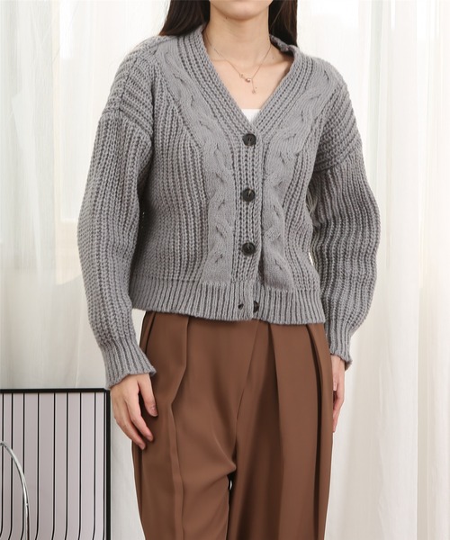 MAISON DE THERESE(メゾン ド テレーズ)の「ルーズシルエット ケーブルニットカーディガン(カーディガン/ボレロ・レディース・アイボリー/グレー・FREE)」の11枚目の写真