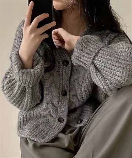 MAISON DE THERESE(メゾン ド テレーズ)の「ルーズシルエット ケーブルニットカーディガン(カーディガン/ボレロ・レディース・アイボリー/グレー・FREE)」の3枚目の写真