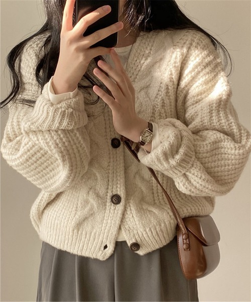 MAISON DE THERESE(メゾン ド テレーズ)の「ルーズシルエット ケーブルニットカーディガン(カーディガン/ボレロ・レディース・アイボリー/グレー・FREE)」の13枚目の写真