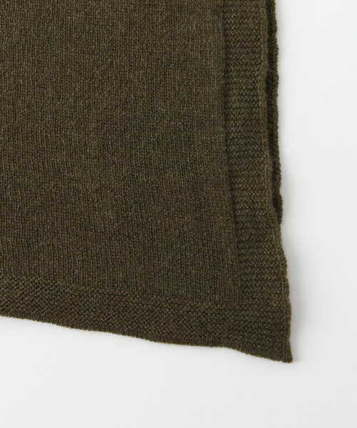 plage(プラージュ)の「【JOHNSTONES/ジョンストンズ】 ニットストール(マフラー・レディース・ベージュ/カーキ・FREE)」の4枚目の写真