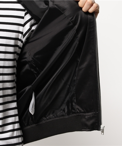 WEGO（ウィゴー）の「WEGO/ノーカラースカジャン（スタジャン・メンズ・ブラック/ブルー・LARGE/MEDIUM）」の5枚目の写真