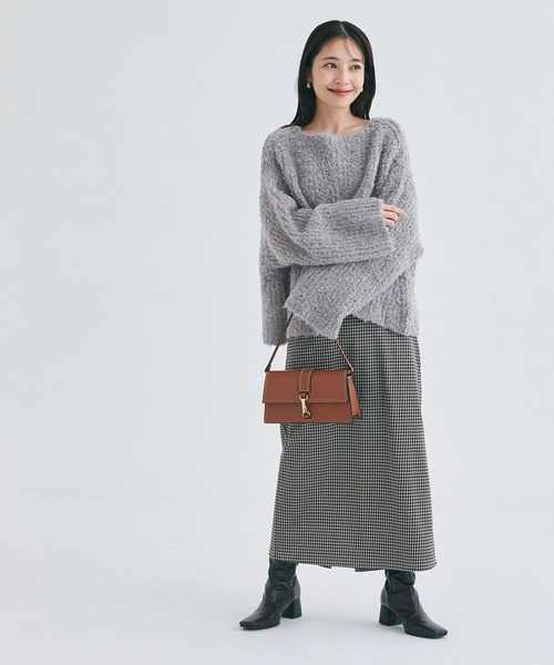新品タグ付き♡　ペーパーヤーンボートネックニット セール】ブークレヤーンボートネックニット（ニット/セーター