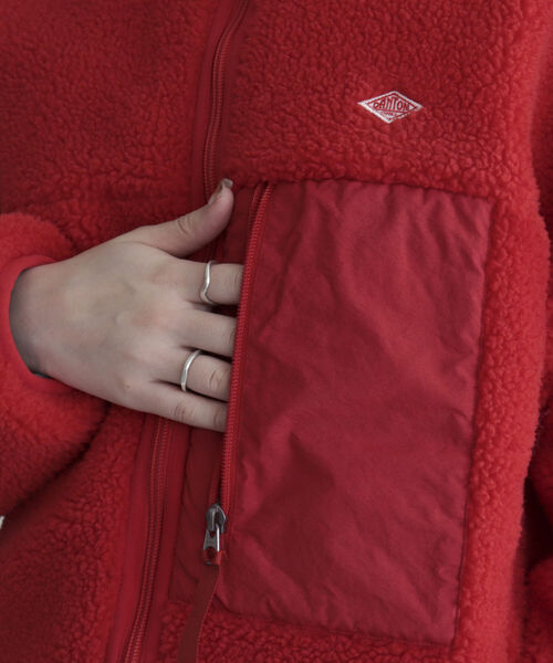 DANTON（ダントン）の「【DANTON/ダントン】INSULATION BOA OUTER　DT-A0194 LBA（ブルゾン・レディース・チャコールグレー/アイボリー/レッド・FREE）」の4枚目の写真