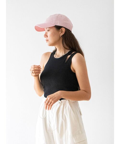 Ungrid（アングリッド）の「パット付きアシメデザインテレコタンクトップ（タンクトップ・レディース・ブラック/アイボリー/オレンジ/ブルー・FREE）」の3枚目の写真