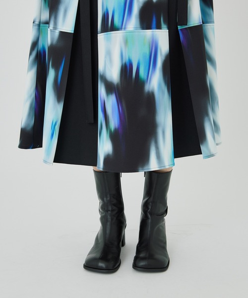 UNITED TOKYO（ユナイテッドトウキョウ）の「モーメントパターンフレアースカート（スカート・レディース・ブラック/その他2・1/2）」の7枚目の写真