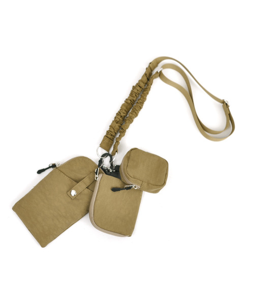 cache cache(カシュ カシュ)の「カシュカシュ cachecache / バンジーコードナイロンスマホショルダー(ショルダーバッグ・レディース・アイボリー/ブラック/グレー/レオパード/カモフラージュ/ベージュ・FREE)」の13枚目の写真