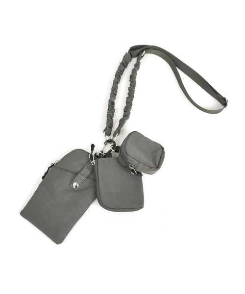 cache cache(カシュ カシュ)の「カシュカシュ cachecache / バンジーコードナイロンスマホショルダー(ショルダーバッグ・レディース・アイボリー/ブラック/グレー/レオパード/カモフラージュ/ベージュ・FREE)」の10枚目の写真