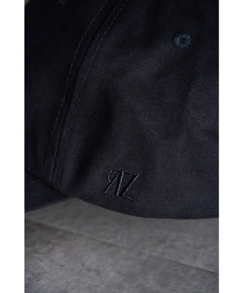 AZUL by moussy（アズールバイマウジー）の「MONOGRAM SIDE LOGO CAP/モノグラムサイドロゴキャップ（キャップ・レディース・マジェンタ/アイボリー/ブラック・FREE）」の15枚目の写真