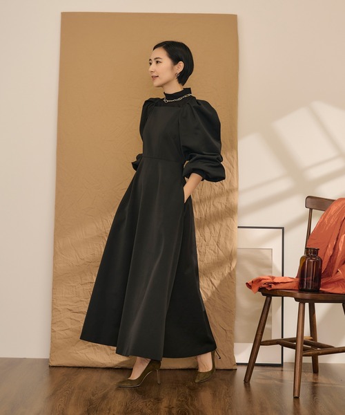 lieulien（リュリアン）の「スクエアネック ボリュームスリーブ