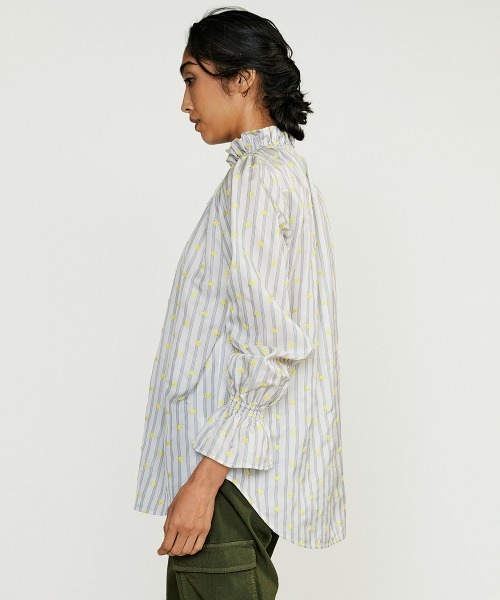 DOUBLE STANDARD CLOTHING（ダブルスタンダードクロージング）の「DSC/ フラワー刺繍ブラウス（シャツ/ブラウス・レディース・イエロー/オフホワイト・36/38）」の3枚目の写真