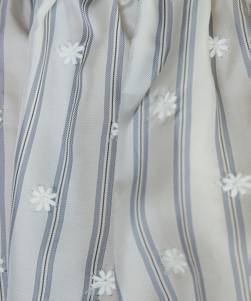 DOUBLE STANDARD CLOTHING（ダブルスタンダードクロージング）の「DSC/ フラワー刺繍ブラウス（シャツ/ブラウス・レディース・イエロー/オフホワイト・36/38）」の10枚目の写真