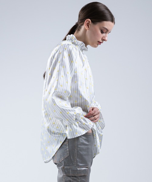 DOUBLE STANDARD CLOTHING（ダブルスタンダードクロージング）の「DSC/ フラワー刺繍ブラウス（シャツ/ブラウス・レディース・イエロー/オフホワイト・36/38）」の17枚目の写真