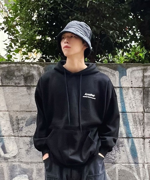Figments(フィグメンツ)の「【裏起毛】Anotherパーカー(パーカー・レディース・ブラック/グレー・FREE)」の16枚目の写真