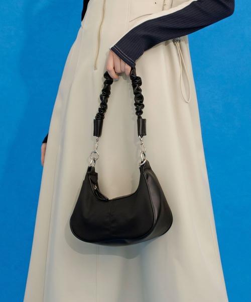 UNITED TOKYO（ユナイテッドトウキョウ）の「カスタムフリーハーフムーンバッグ(3ベルト付)（ショルダーバッグ・レディース・ブラック/ホワイト・FREE）」の17枚目の写真