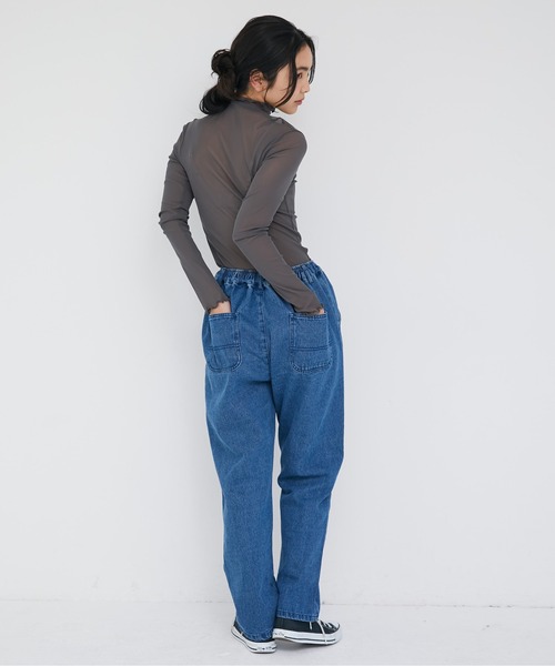 ECRIRE(エクリール)の「リラックステーパードデニムパンツ(デニムパンツ・レディース・ブルー/ネイビー/サックスブルー・L/M)」の10枚目の写真