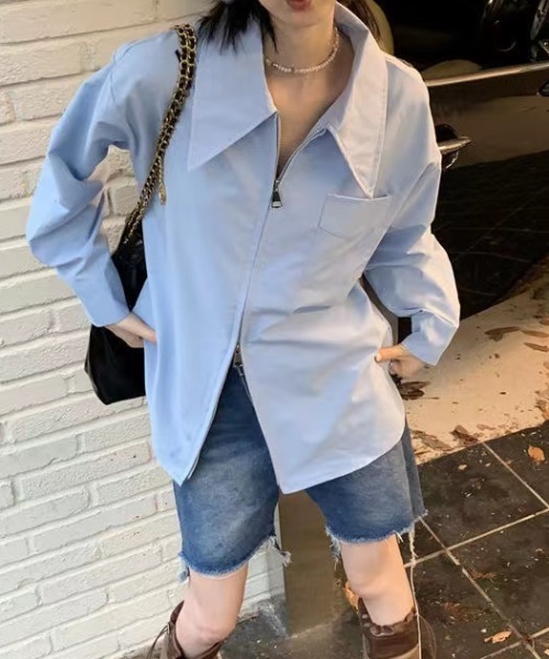 Vipoa（ヴィポア）の「BIGカラージップアップシャツ（シャツ/ブラウス・レディース・ブルー/ホワイト・FREE）」の7枚目の写真