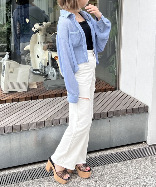 one way（ワンウェイ）の「シワ加工シア―シャツ（シャツ/ブラウス・レディース・ホワイト/ライトブルー/ライトグレー・FREE）」の8枚目の写真