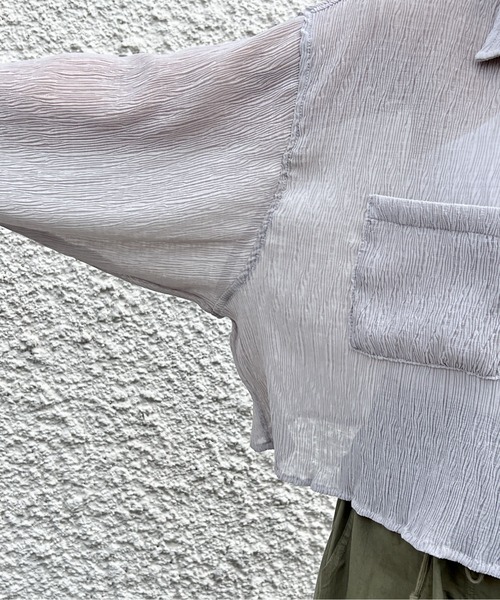 one way（ワンウェイ）の「シワ加工シア―シャツ（シャツ/ブラウス・レディース・ホワイト/ライトブルー/ライトグレー・FREE）」の6枚目の写真