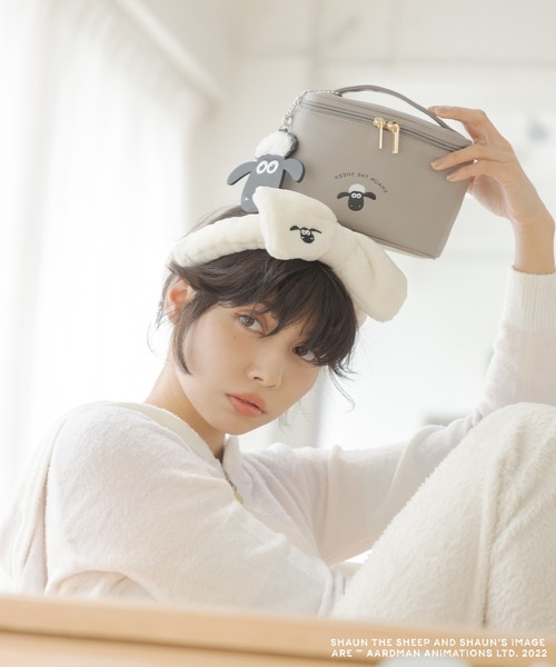 【少し太め♪ヘアアクセントに☆】HERMES Gina Bloom ヘアバンド 少し太め♪ヘアアクセントに☆】HERMES Gina Bloom ヘアバンド