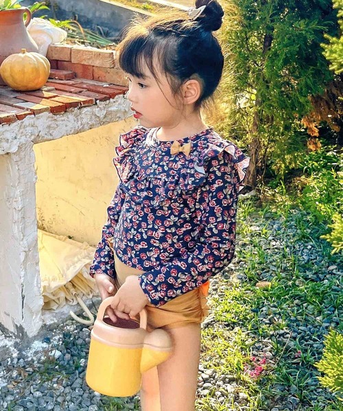 OSYAREVO（オシャレボ）の「キッズ フラワー柄 ロングスリーブ フリル 水着 セットアップ（水着・キッズ・ネイビー・90/100/110/120/130）」の5枚目の写真