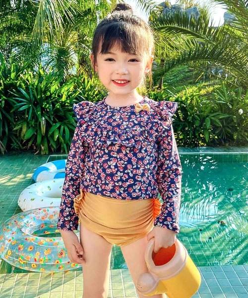 OSYAREVO（オシャレボ）の「キッズ フラワー柄 ロングスリーブ フリル 水着 セットアップ（水着・キッズ・ネイビー・90/100/110/120/130）」の11枚目の写真