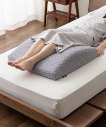 EMOOR（エムール）の「スロープフットピロー（寝具・キッズ）」
