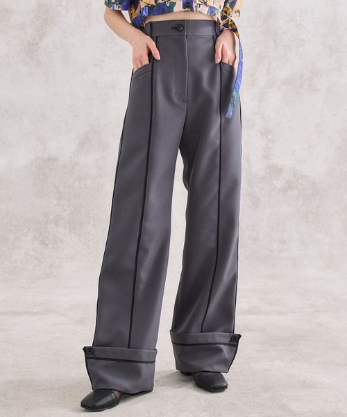 UNITED TOKYO（ユナイテッドトウキョウ）の「ラインデザインパンツ-ウォッシャブル-（スラックス・レディース・ブラック/グレー・1/2）」の17枚目の写真