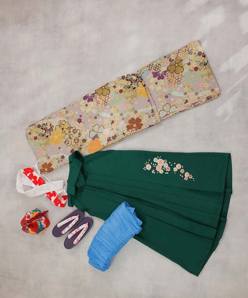 Ulysses(ユリシス)の「大正ロマンなデザイン。袴7点セット 和風花柄 緑色(着物・レディース・グリーン・F)」の2枚目の写真
