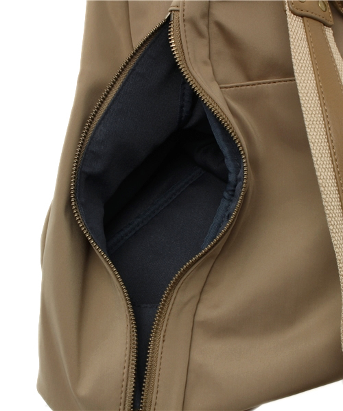 ear PAPILLONNER(イアパピヨネ)の「ニットスタンプ(バックパック/リュック・レディース・ネイビー/ベージュ/ブラック・FREE)」の7枚目の写真