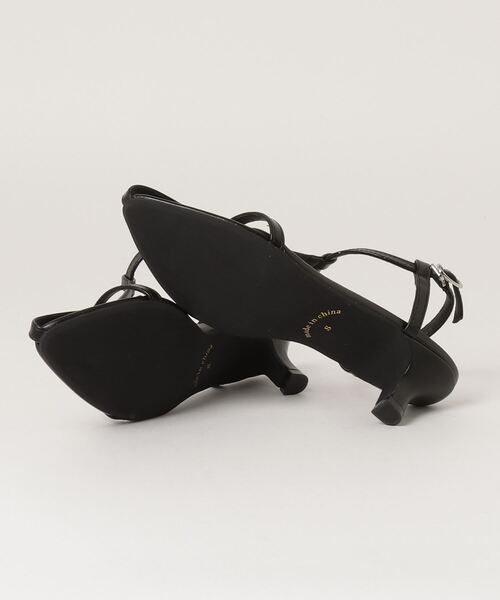 LibertyDoll（リバティードール）の「LibertyDoll / ポインテッドTストラップサンダル（サンダル・レディース・ブラック/グリーン/アイボリー/ブラウン/シルバー・S/L/M/LL）」の7枚目の写真