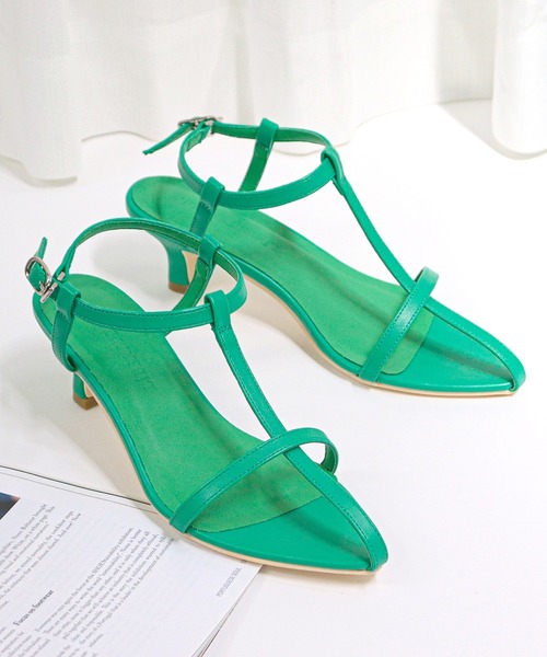 LibertyDoll（リバティードール）の「LibertyDoll / ポインテッドTストラップサンダル（サンダル・レディース・ブラック/グリーン/アイボリー/ブラウン/シルバー・S/L/M/LL）」の4枚目の写真