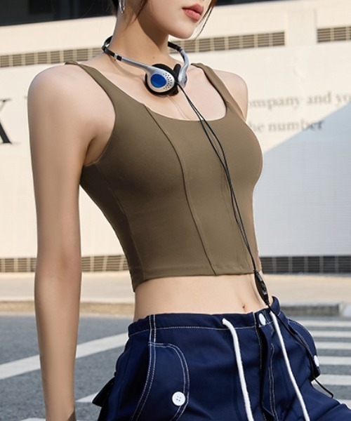 SAISON DE PAPILLON（セゾンドパピヨン）の「カップ付きタンクトップ（スポーツブラ・レディース・ブラック/グレー/ブラウン/ブルー・L/M/XL）」の4枚目の写真