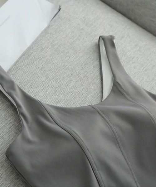 SAISON DE PAPILLON（セゾンドパピヨン）の「カップ付きタンクトップ（スポーツブラ・レディース・ブラック/グレー/ブラウン/ブルー・L/M/XL）」の6枚目の写真