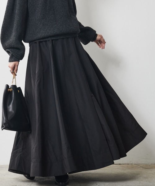 CHIC STYLE(シックスタイル)の「<大きいサイズ>フレアギャザーマキシスカート シックスタイル(スカート・レディース・ベージュ/アイボリー/ブラック・L/LL/3L/4L/5L)」の2枚目の写真