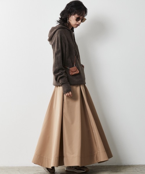 CHIC STYLE(シックスタイル)の「<大きいサイズ>フレアギャザーマキシスカート シックスタイル(スカート・レディース・ベージュ/アイボリー/ブラック・L/LL/3L/4L/5L)」の8枚目の写真