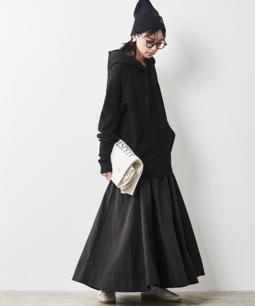CHIC STYLE(シックスタイル)の「<大きいサイズ>フレアギャザーマキシスカート シックスタイル(スカート・レディース・ベージュ/アイボリー/ブラック・L/LL/3L/4L/5L)」の6枚目の写真