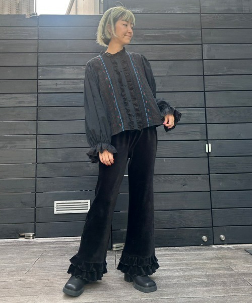 Candy Stripper / TINY TULIP COTTON BLOUSE　ブラウス  ホワイト O-25-06-03-016-PU-BL-OW-ZY Candy Stripper（キャンディストリッパー）の「TINY TULIP