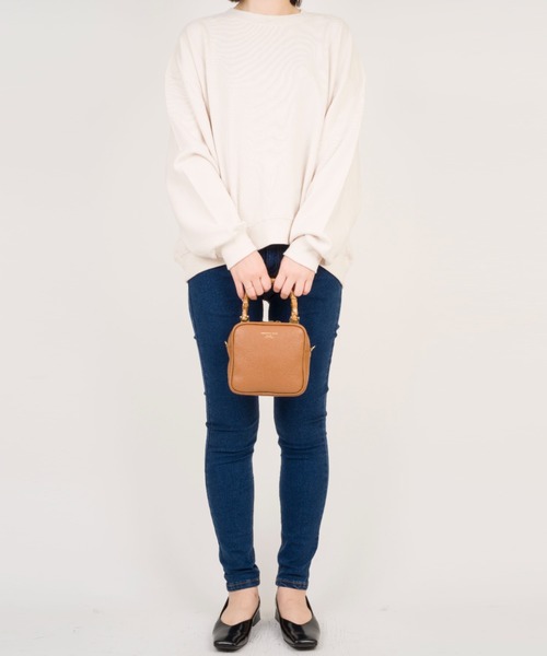 CHRISTIAN VILLA（クリスチャンヴィラ）の「【CHRISTIAN VILLA/クリスチャンヴィラ】ミニ スクエア　ショルダーバッグ ポーチ（ショルダーバッグ・レディース・ブラック/チャコールグレー/ブラウン・FREE）」の9枚目の写真