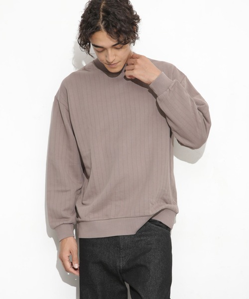 NANO universe（ナノユニバース）の「フェード針抜き裏毛クルーネック