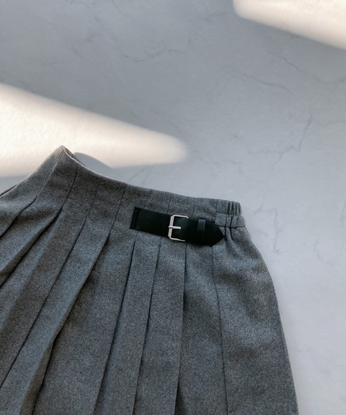 AS KNOW AS plus（アズノゥアズプラス）の「☆脇ベルトプリーツミニスカート（スカート・レディース・ブラック/ブルー系その他/グレー/グレー系・FREE）」の19枚目の写真
