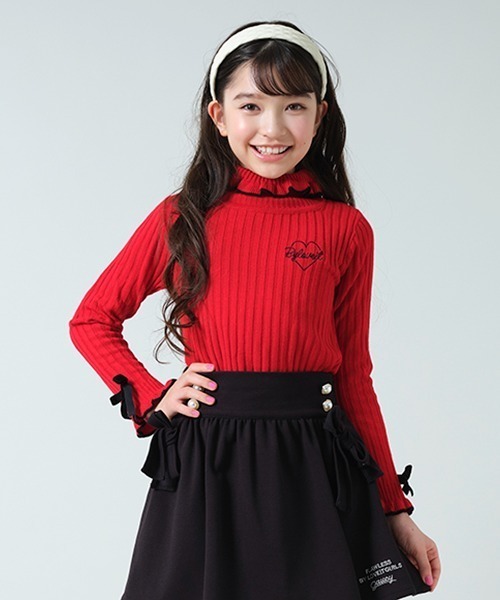 by LOVEiT（バイラビット）の「フリフリテレコニット（ニット/セーター・キッズ・ブラック/オフホワイト/レッド/ライム/モカ・120cm/140cm/160cm/130cm/150cm）」の5枚目の写真