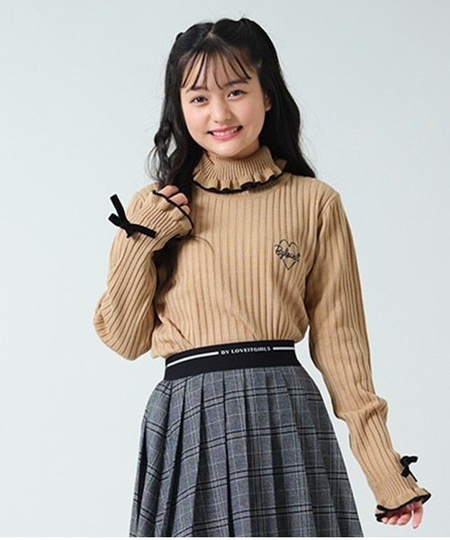 by LOVEiT（バイラビット）の「フリフリテレコニット（ニット/セーター・キッズ・ブラック/オフホワイト/レッド/ライム/モカ・120cm/140cm/160cm/130cm/150cm）」の6枚目の写真