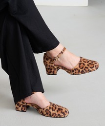 Kastane（カスタネ）の「【オケージョン対応/新色追加】スクエアストラップパンプス（パンプス・レディース）」