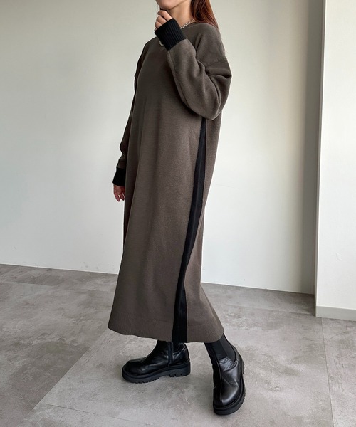 apres jour mignon(アプレジュールミニョン)の「配色ニットワンピース【ZOZOTOWN限定アイテム】(ワンピース・レディース・ブラック系その他/チャコールグレー/ブラック・フリー/X-LARGE)」の22枚目の写真