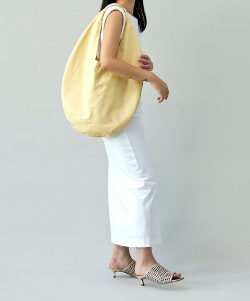 LE VERNIS（ル・ベルニ）の「LE VERNIS(ル・ベルニ)Sculpture bag M（トートバッグ・レディース・ゼブラ/ミント/クリーム/ホワイト/ブラック・FREE）」の18枚目の写真