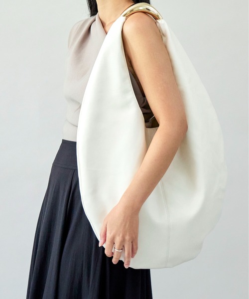 LE VERNIS（ル・ベルニ）の「LE VERNIS(ル・ベルニ)Sculpture bag M（トートバッグ・レディース・ゼブラ/ミント/クリーム/ホワイト/ブラック・FREE）」の22枚目の写真